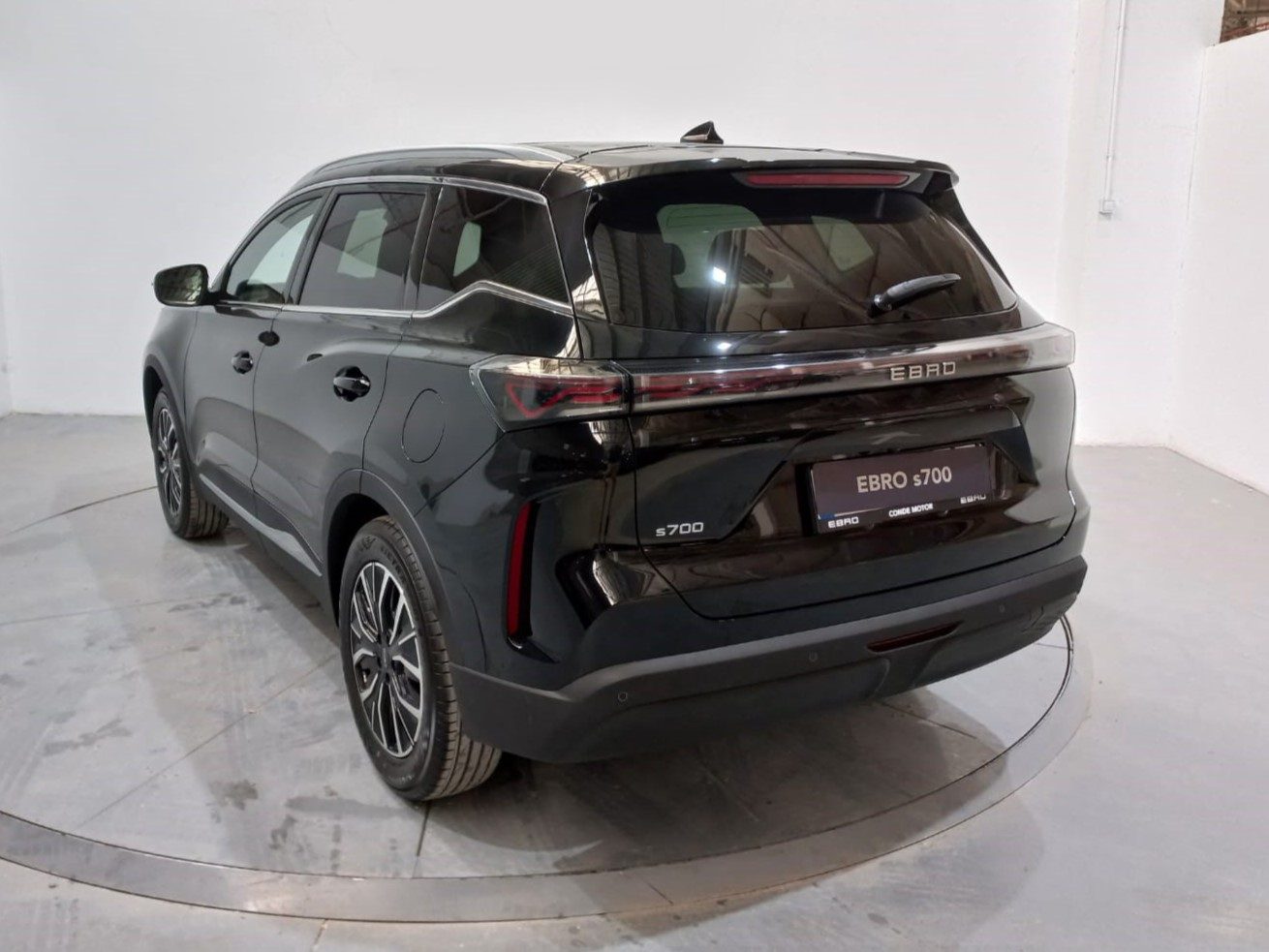 EBRO s700 S700 PHEV Luxury
