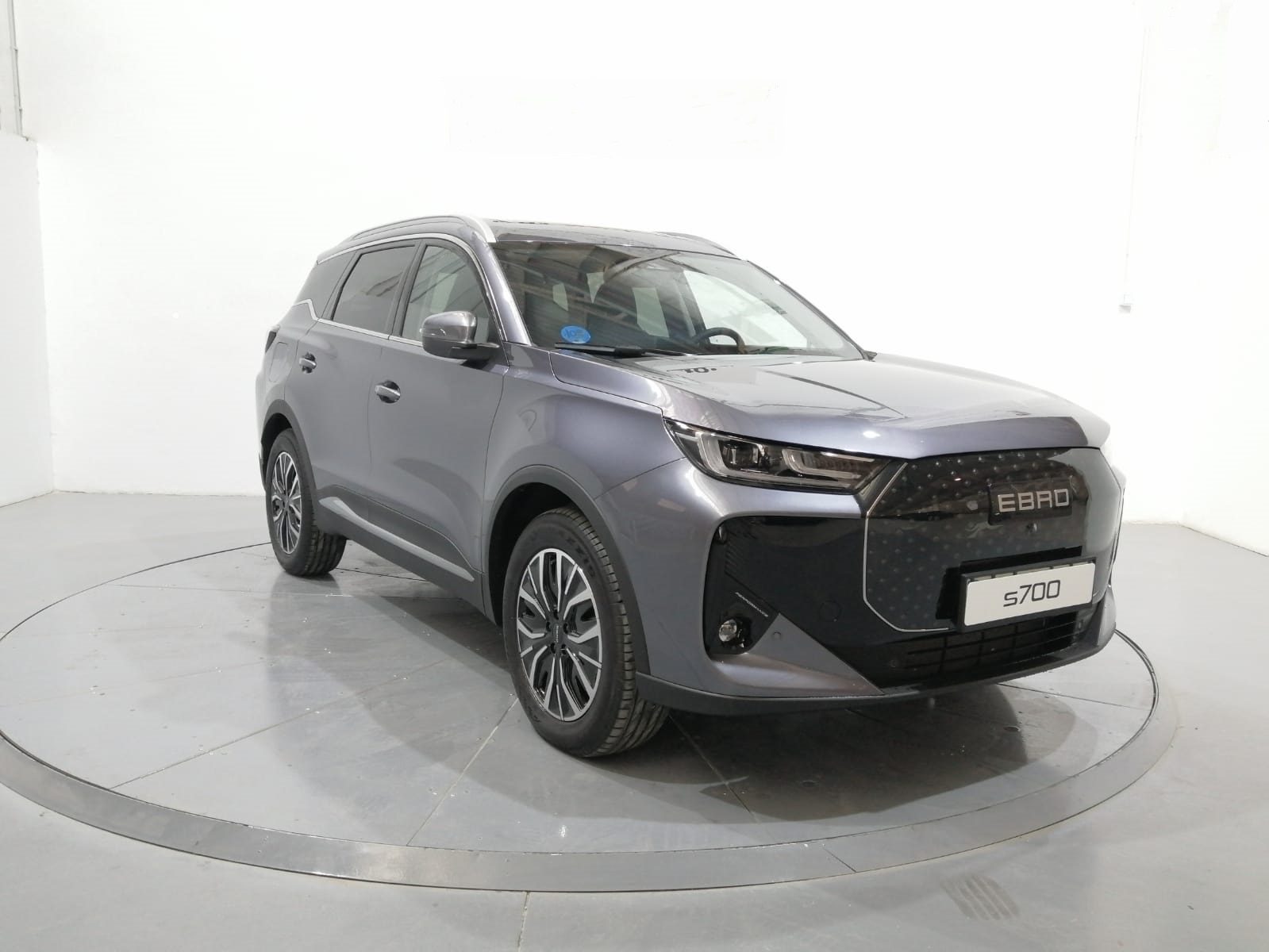 EBRO s700 S900 PHEV LUXURY