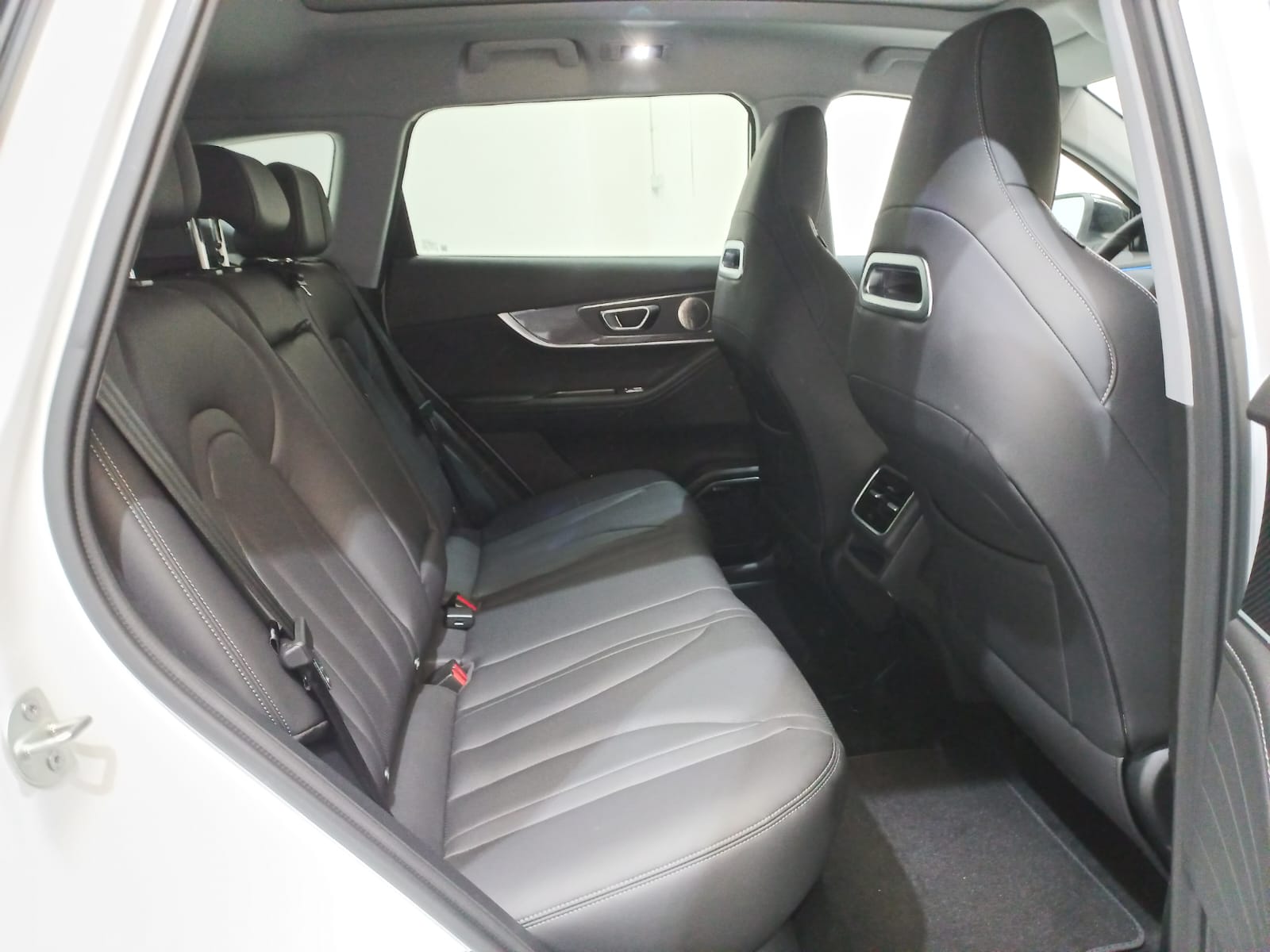 EBRO s700 S700 PHEV LUXURY